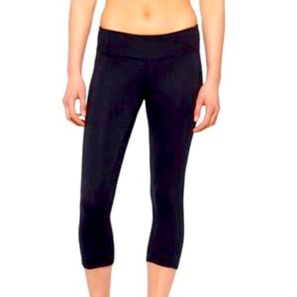 XS/S Cropped Black Leggings by Champion